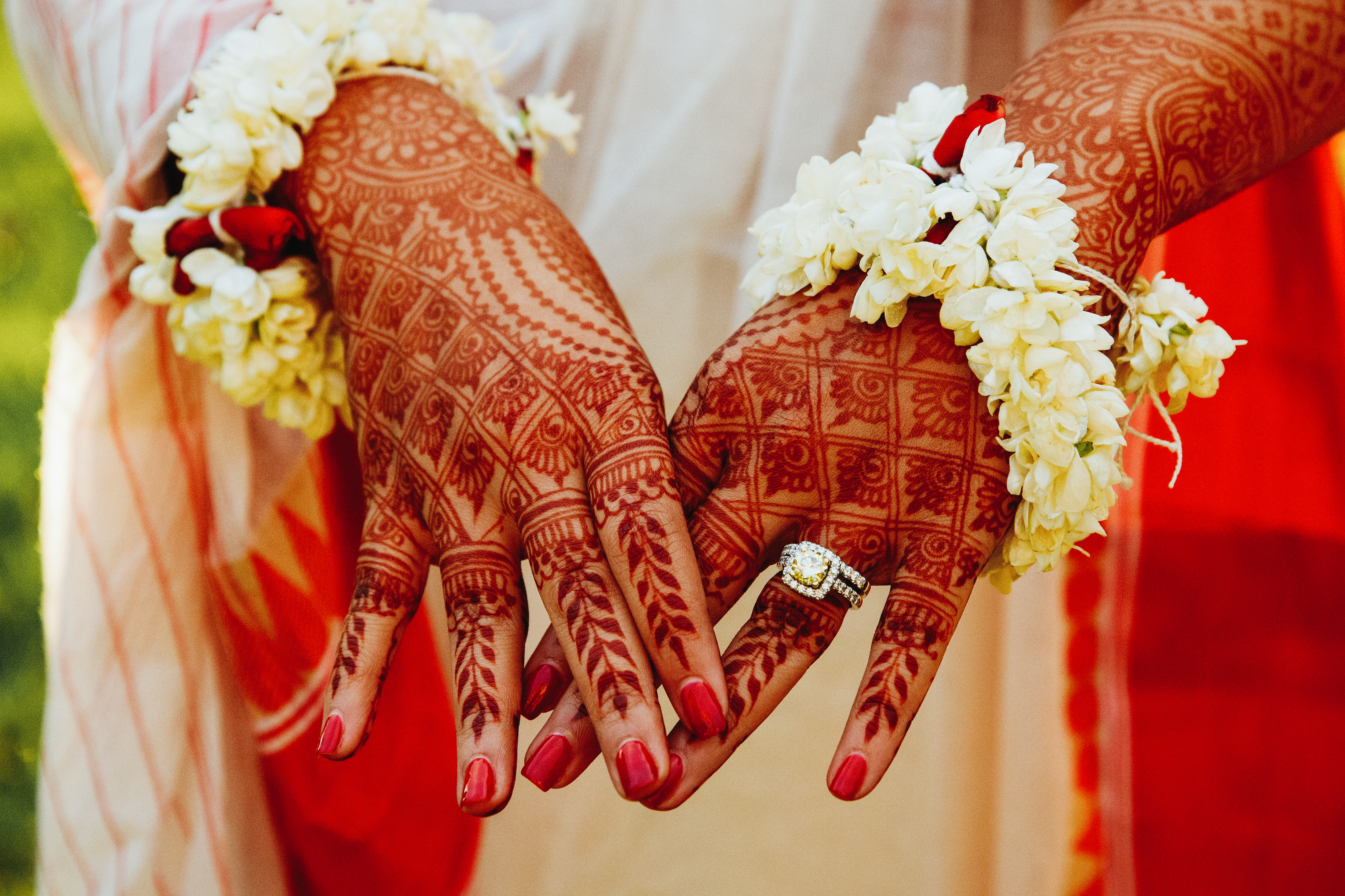 hindu-bride-shows-her-hands-covered-with-henna-tattoos